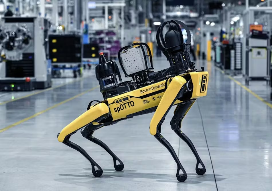 BMW использует робота Boston Dynamics Spot для сбора данных IoT