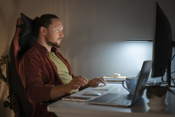 Сбербанк усиливает возврат в офис: сотрудники говорят о «мягком сокращении»