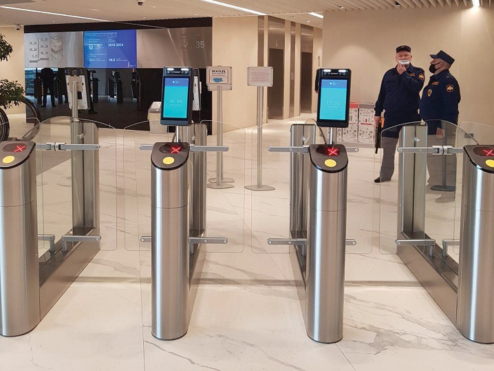 СКУД BioSmart запущена в «Башне министерств»