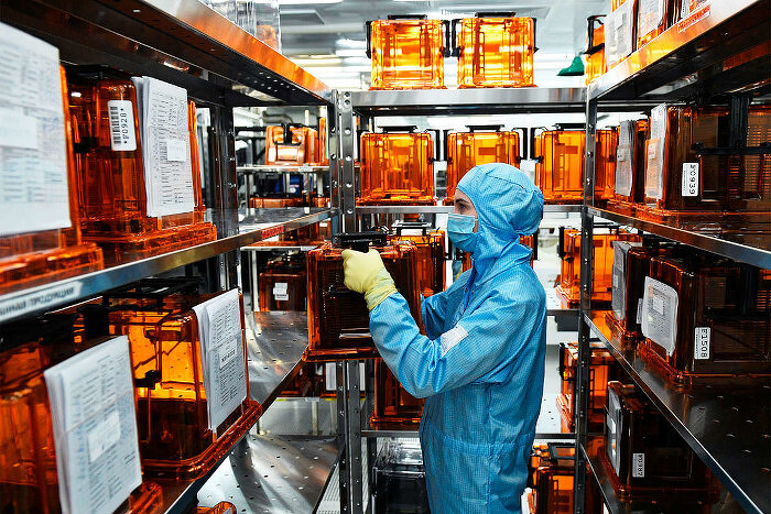 Убытки растут, инвестиции ускоряются: «Нанотроника» столкнулась с двойным давлением рынка и технологий