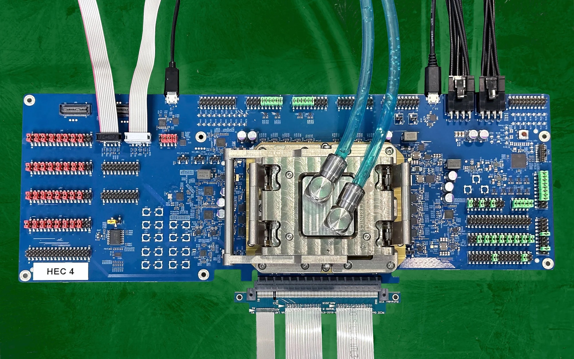 Intel показала чип для вычислений над зашифрованными данными: ускорение до 5000 раз