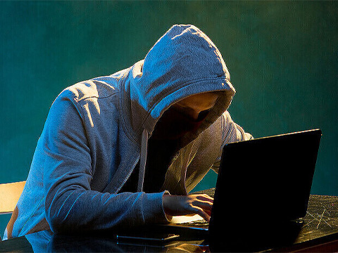 Российский ИБ-парадокс: более 50% компаний продолжают платить за западные решения через «серые» каналы