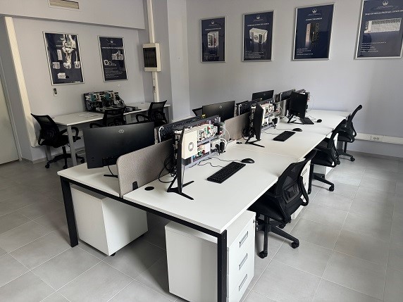 Создание современных учебных лабораторий в МГУ и МГТУ