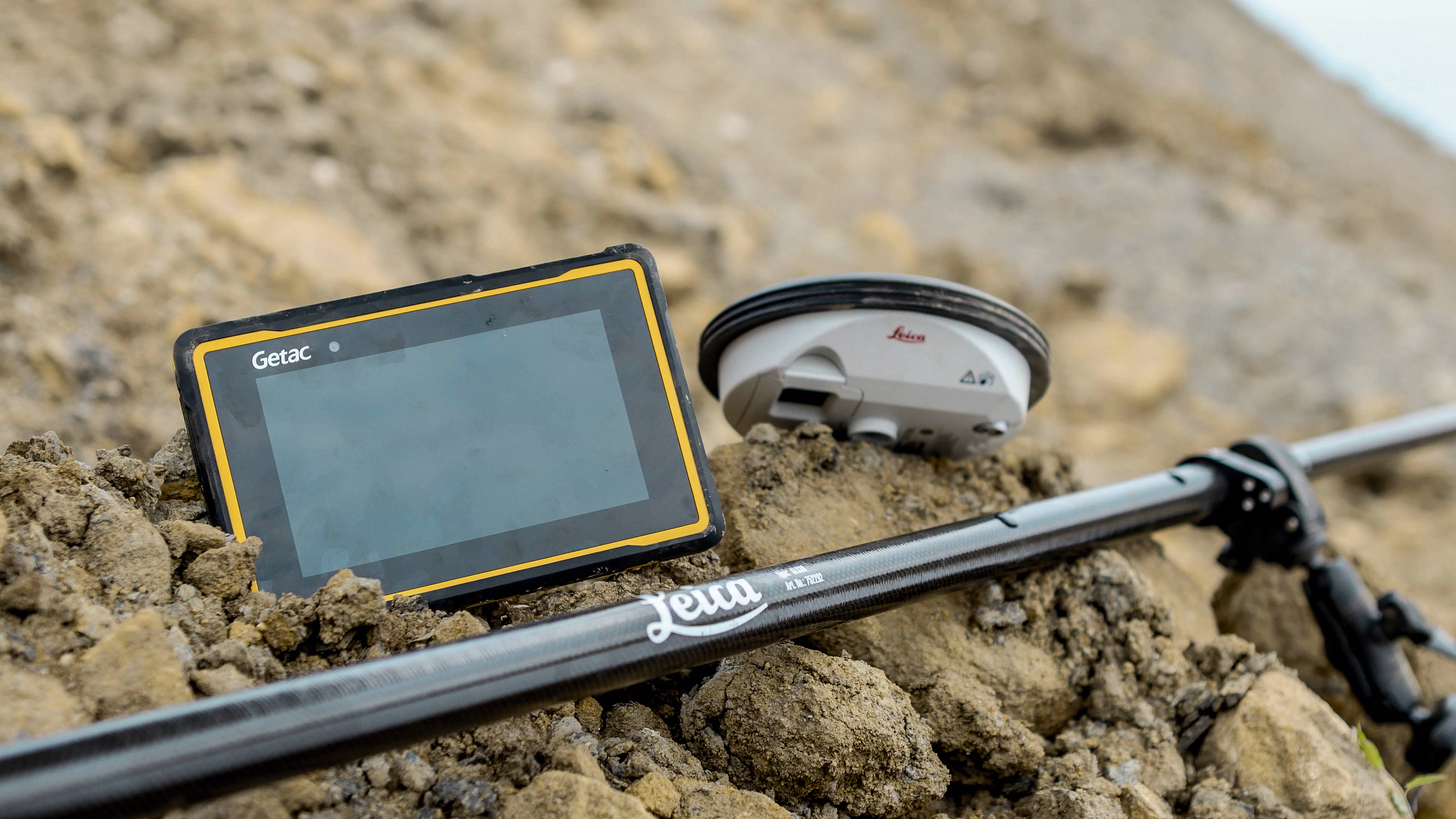 Планшет Getac ZX70 в качестве ГИС-решения для LEICA