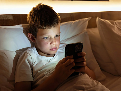 Европа готовит массовый запрет соцсетей для детей: до 15 правительств поддержали инициативу по примеру Австралии